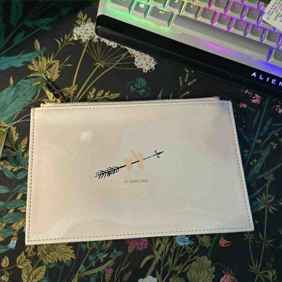 Kate Spade It takes two pencil pouch W/tag - see pics - Picture 2 of 8